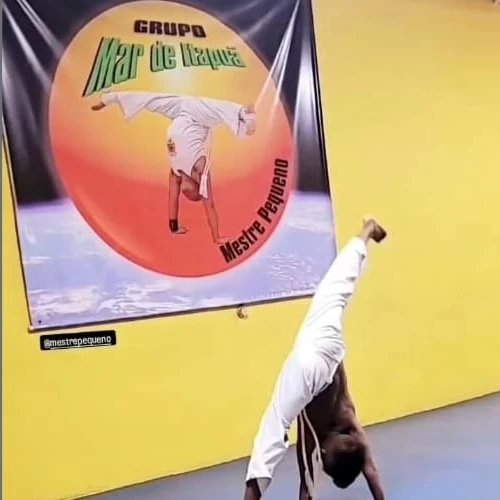 Capoeira Define o Corpo