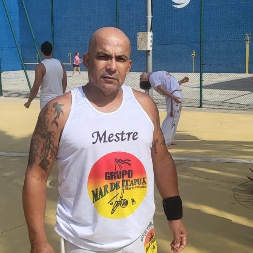 Treino de Capoeira para Adultos